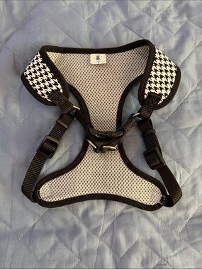 Coastal Dog Harnesses NEVER USED!!
